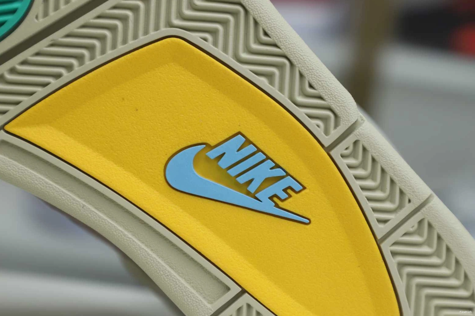 LA HAZE' UNION RETRO 4 X JORDAN 'TAUPE AIR 0720